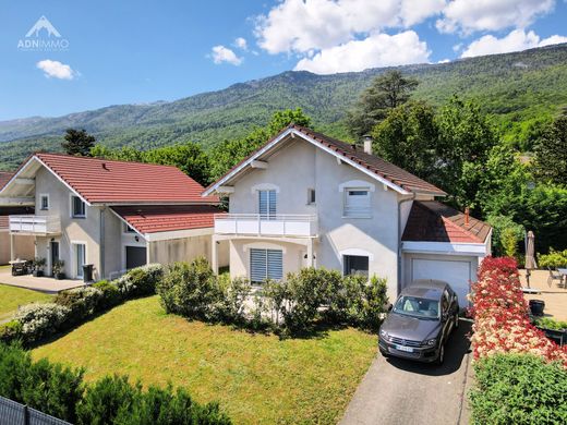 Luxury home in Sergy, Ain