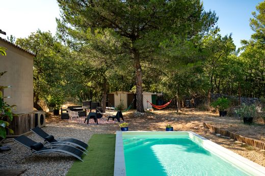 Maison de luxe à Lacoste, Vaucluse