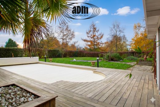 Luxury home in Bailly-Romainvilliers, Seine-et-Marne