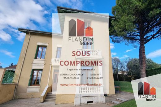 Casa di lusso a Vernaison, Rhône