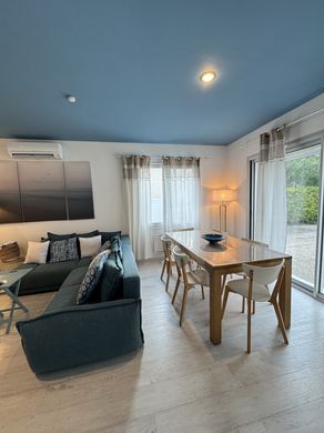 Villa in Canet-en-Roussillon, Pyrénées-Orientales