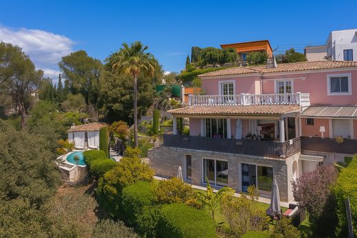 Villa in Cagnes-sur-Mer, Alpes-Maritimes