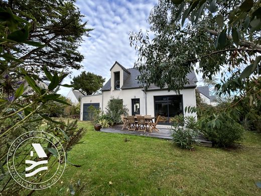 Locmariaquer, Morbihanの高級住宅