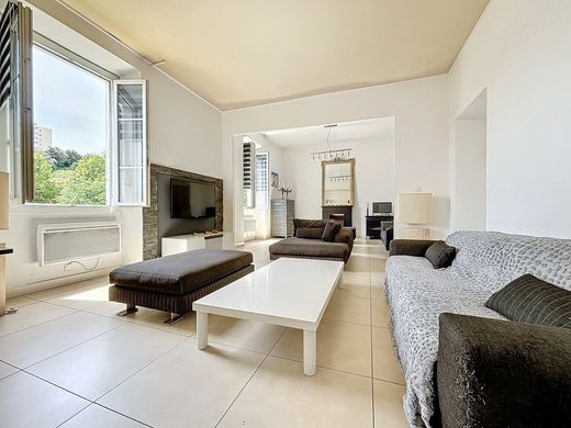 Apartment / Etagenwohnung in Ajaccio, Südkorsika