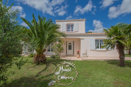 Luxury home in Royan, Charente-Maritime