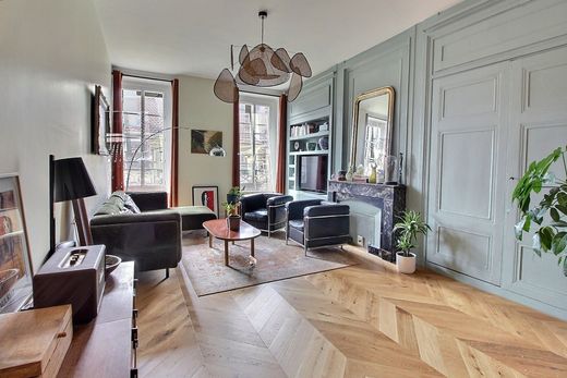 Apartment / Etagenwohnung in Lyon, Rhône