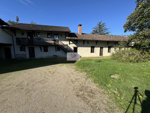 Luxus-Haus in Loyettes, Ain