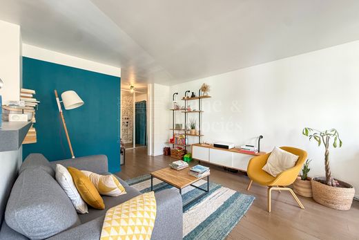 ﺷﻘﺔ ﻓﻲ Courbevoie, Hauts-de-Seine