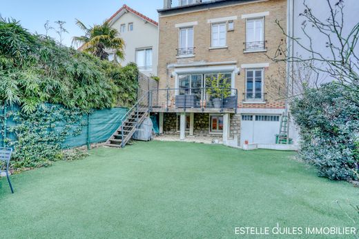 Luxe woning in Malakoff, Hauts-de-Seine