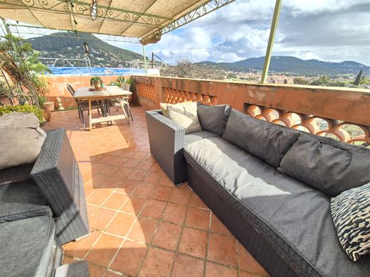 Luxus-Haus in Carqueiranne, Var