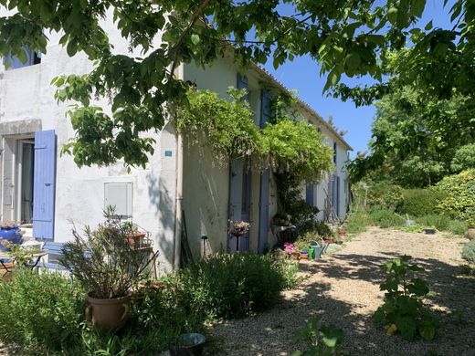Luksusowy dom w Arces, Charente-Maritime
