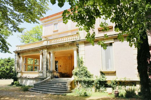 La Grande-Motte, Héraultの高級住宅