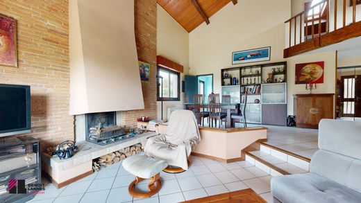 Casa di lusso a Castelmaurou, Alta Garonna