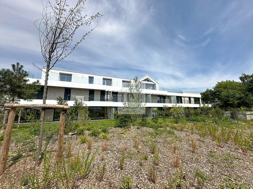 Apartment / Etagenwohnung in Marcq-en-Barœul, Nord