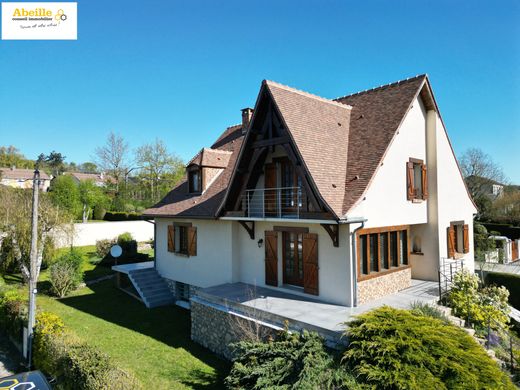 Luxus-Haus in Saint-Chéron, Essonne