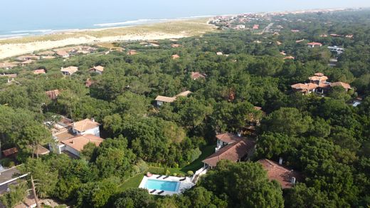 Luxury home in Hossegor, Landes