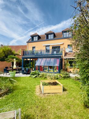 Luxury home in Baisieux, North