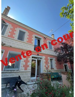 Luxury home in L'Isle-Jourdain, Gers