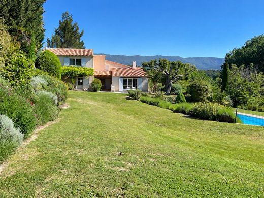 Willa w Cucuron, Vaucluse