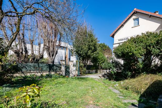 Casa di lusso a Joinville-le-Pont, Val-de-Marne