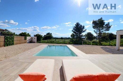 Luxe woning in Nîmes, Gard