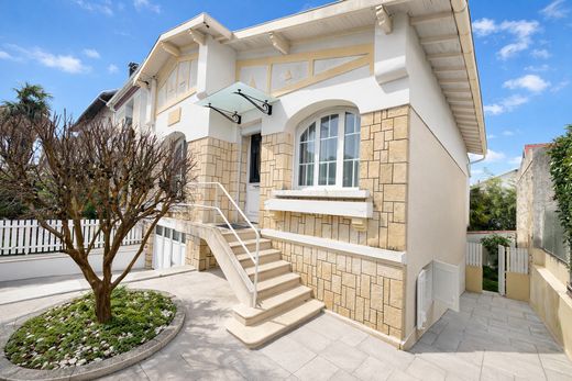 Luxury home in Royan, Charente-Maritime