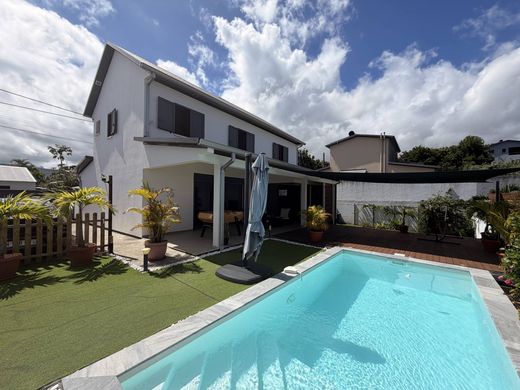 Villa in Saint-Pierre, Réunion