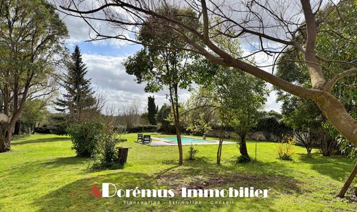 Luxus-Haus in Camblanes, Gironde