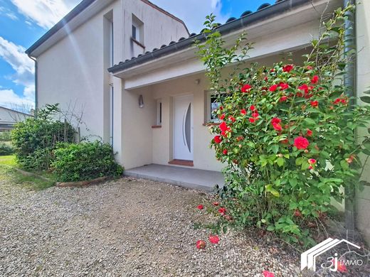 Luxus-Haus in La Salvetat-Saint-Gilles, Haute-Garonne