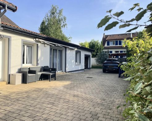 Luxus-Haus in Sucy-en-Brie, Val-de-Marne