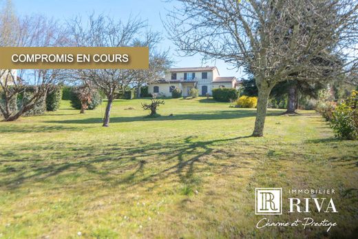 Casa di lusso a Latresne, Gironda