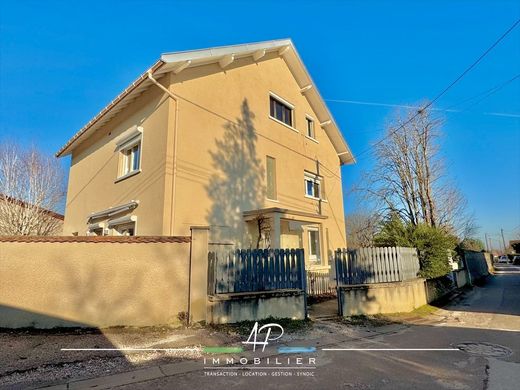 Casa de lujo en Marsannay-la-Côte, Cote D'Or