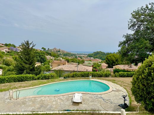 Villa in Cagnes-sur-Mer, Alpes-Maritimes