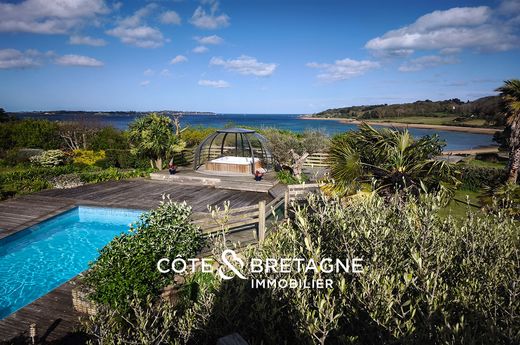 Luxury home in Ploubazlanec, Côtes-d'Armor
