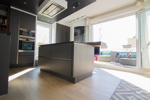 Apartment in Châtenay-Malabry, Hauts-de-Seine