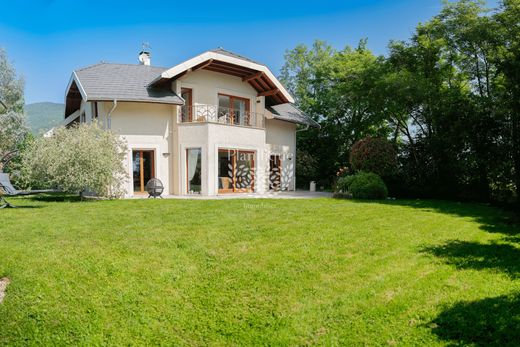 Элитный дом, Divonne-les-Bains, Ain