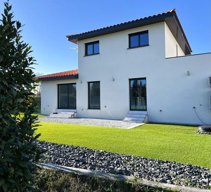 Villa in Saint-Cyprien, Pyrénées-Orientales