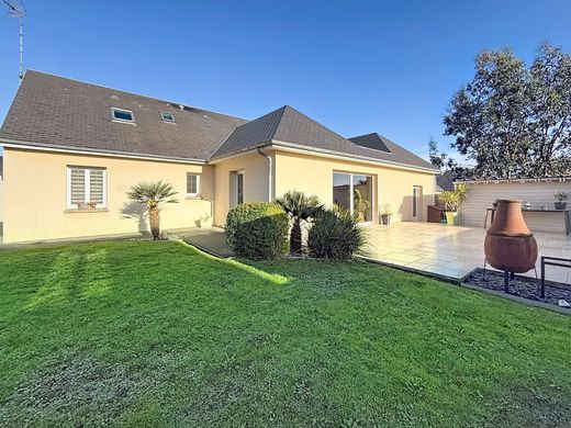 Casa de lujo en Anctoville-sur-Boscq, Mancha