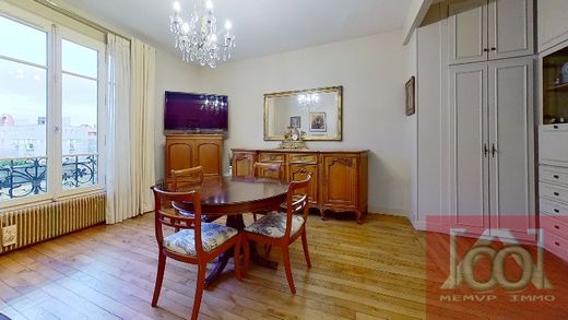 ﺷﻘﺔ ﻓﻲ Levallois-Perret, Hauts-de-Seine