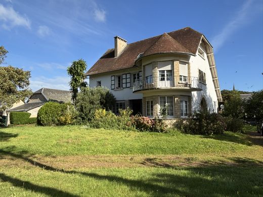 Luxury home in Vierville-sur-Mer, Calvados