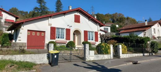 Luxus-Haus in Mouguerre, Pyrénées-Atlantiques