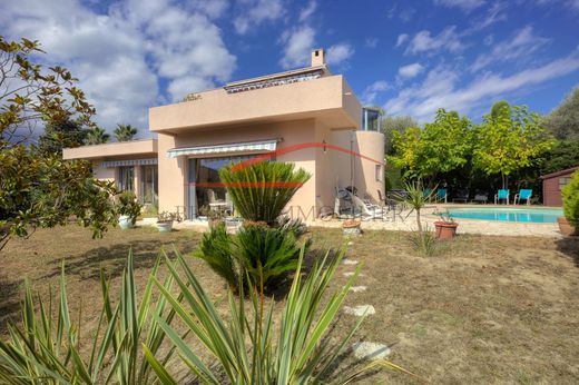 Villa in La Colle-sur-Loup, Alpes-Maritimes