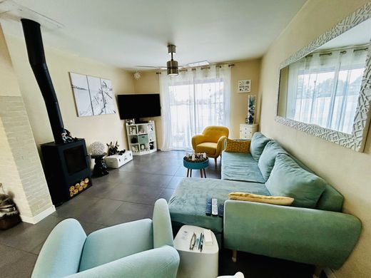 Casa de lujo en Ambilly, Alta Saboya