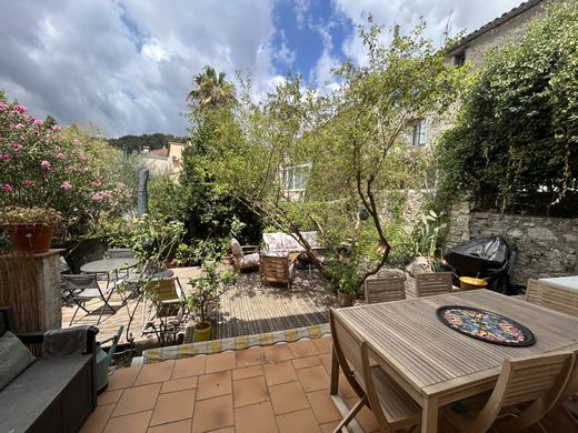 아파트 / La Colle-sur-Loup, Alpes-Maritimes