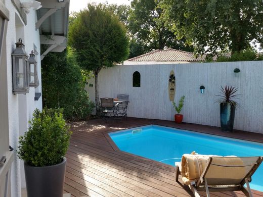 Luxury home in Gujan-Mestras, Gironde