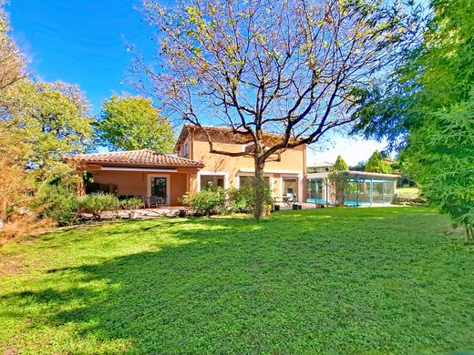 호화 저택 / Vourles, Rhône