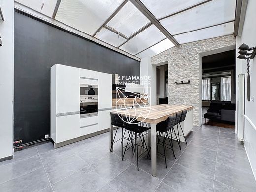 Maison de luxe à Saint-Omer, Pas-de-Calais