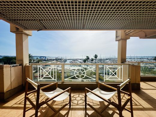 ﺷﻘﺔ ﻓﻲ Vallauris, Alpes-Maritimes