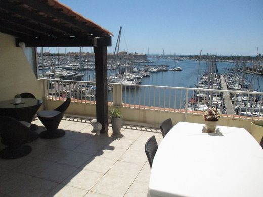 Le Cap d'Agde, Héraultのデュプレックス