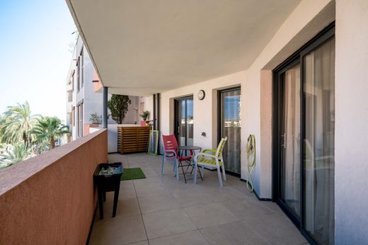 Apartment in Hyères, Var